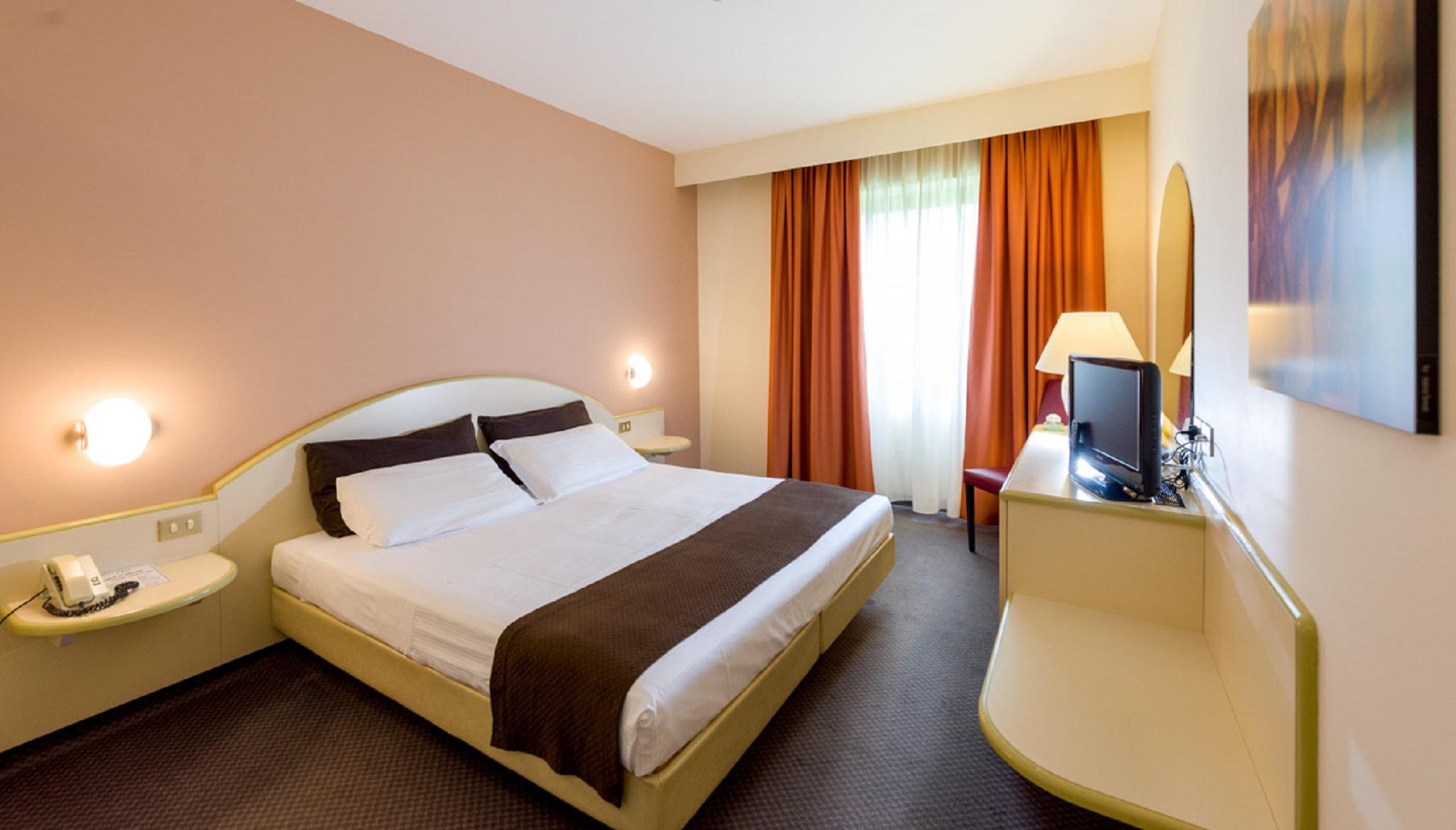 Hotel Des Alpes 로스타 외부 사진