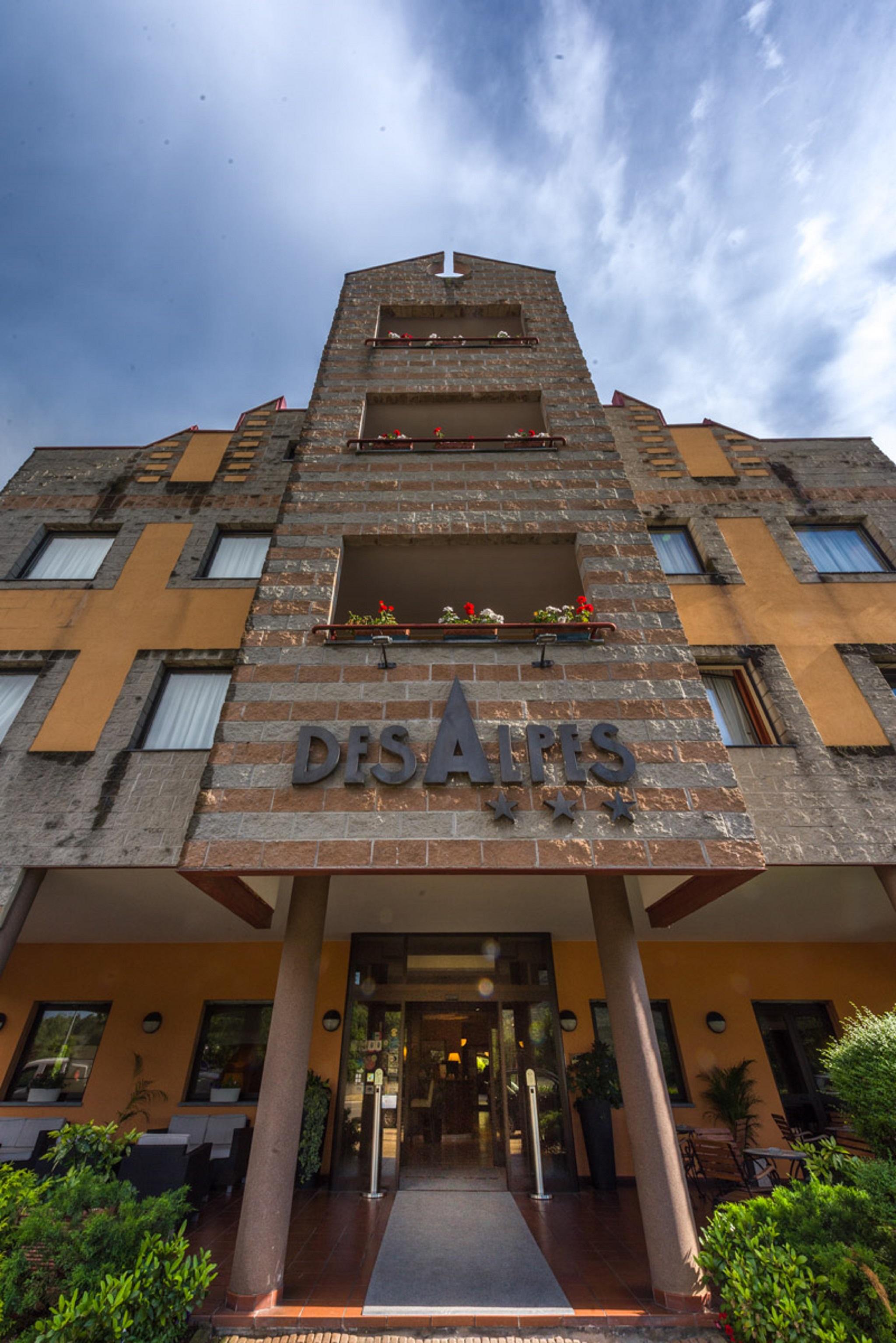 Hotel Des Alpes 로스타 외부 사진