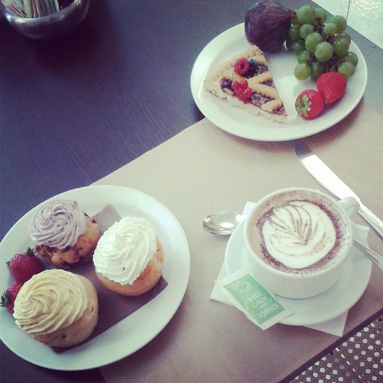 Hotel Des Alpes 로스타 외부 사진