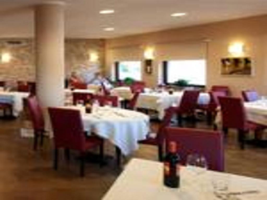 Hotel Des Alpes 로스타 외부 사진