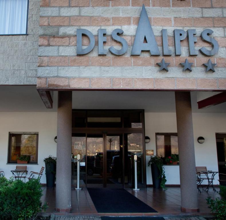 Hotel Des Alpes 로스타 외부 사진