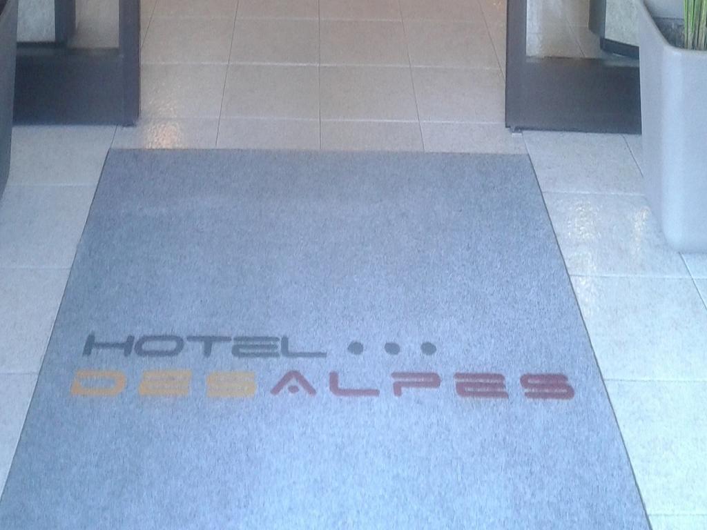 Hotel Des Alpes 로스타 외부 사진