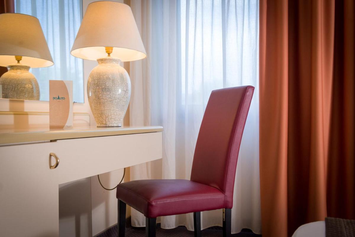 Hotel Des Alpes 로스타 외부 사진